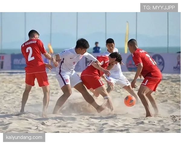 沙滩足球规则详解：比赛时间、犯规判罚及换人制度解析